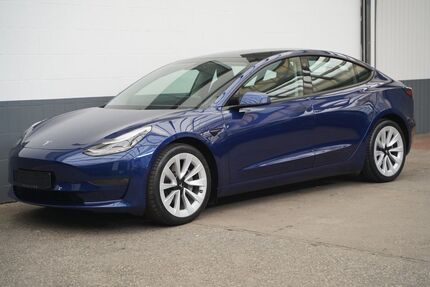 Tesla Model 3 49.998 km 30.750 &euro; Mönchengladbach 41236