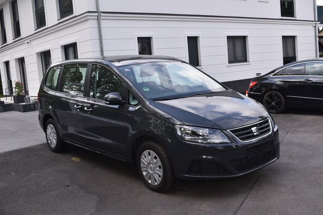 Seat Alhambra 25.000 km 21.999 &euro; Berlin 12099