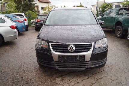 VW Touran 261.000 km 2.790 &euro; Ingelheim 55218