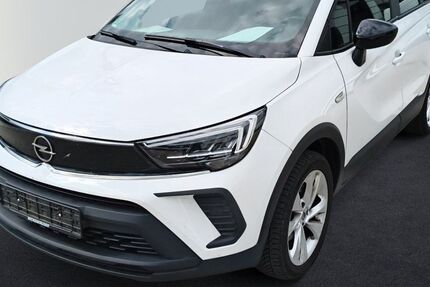 Opel Crossland (X) 16.534 km 13.460 &euro; München 80992