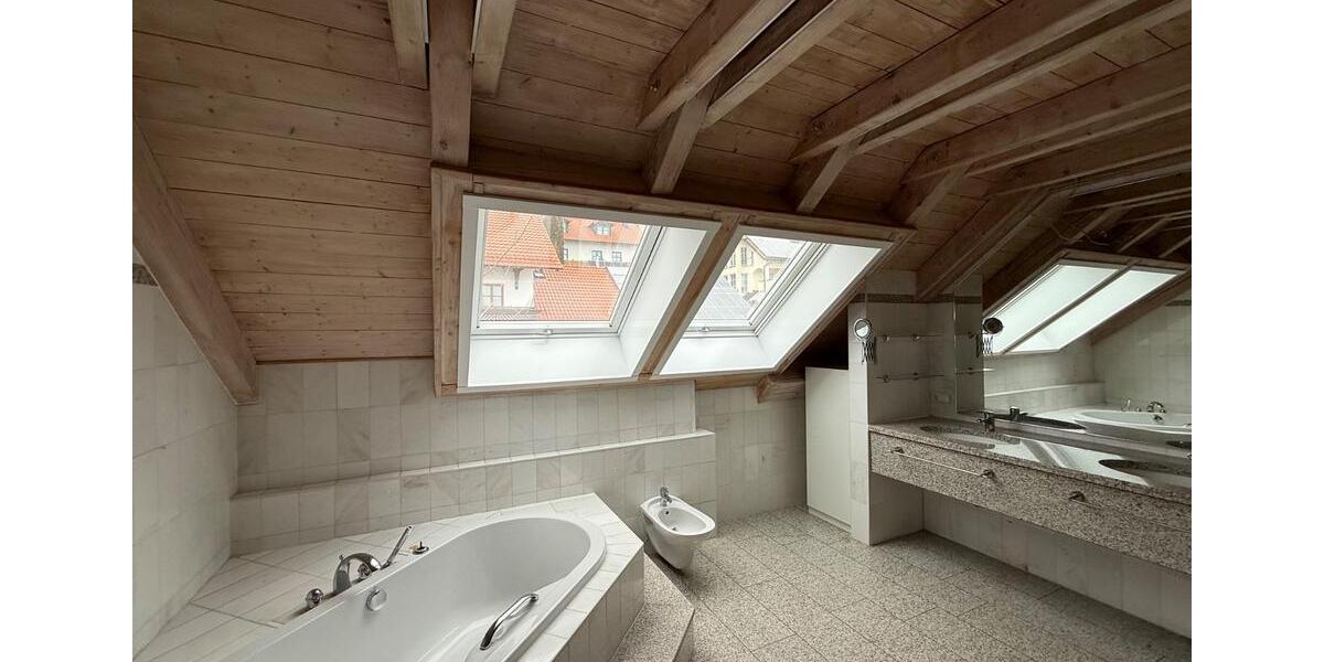 Einfamilienhaus Essenbach - 6 Zimmer, 180 m&sup2;, 2.250&euro; | Angebot:26102327