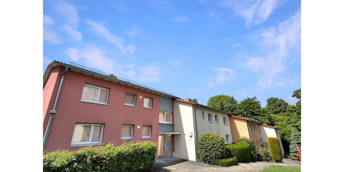 Provisionsfrei* 3,79% Rendite + Indexmiete: Vermietete 4-Zi.-Wohnung mit Kamin-Option & Garten! - Erdgeschoßwohnung Ravensburg Eschach | Angebot:26888566
