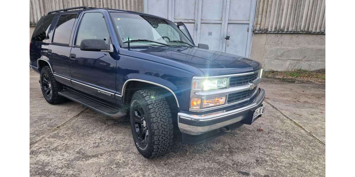 Chevrolet Tahoe 368.000 km 15.999 &euro; Berlin 12489