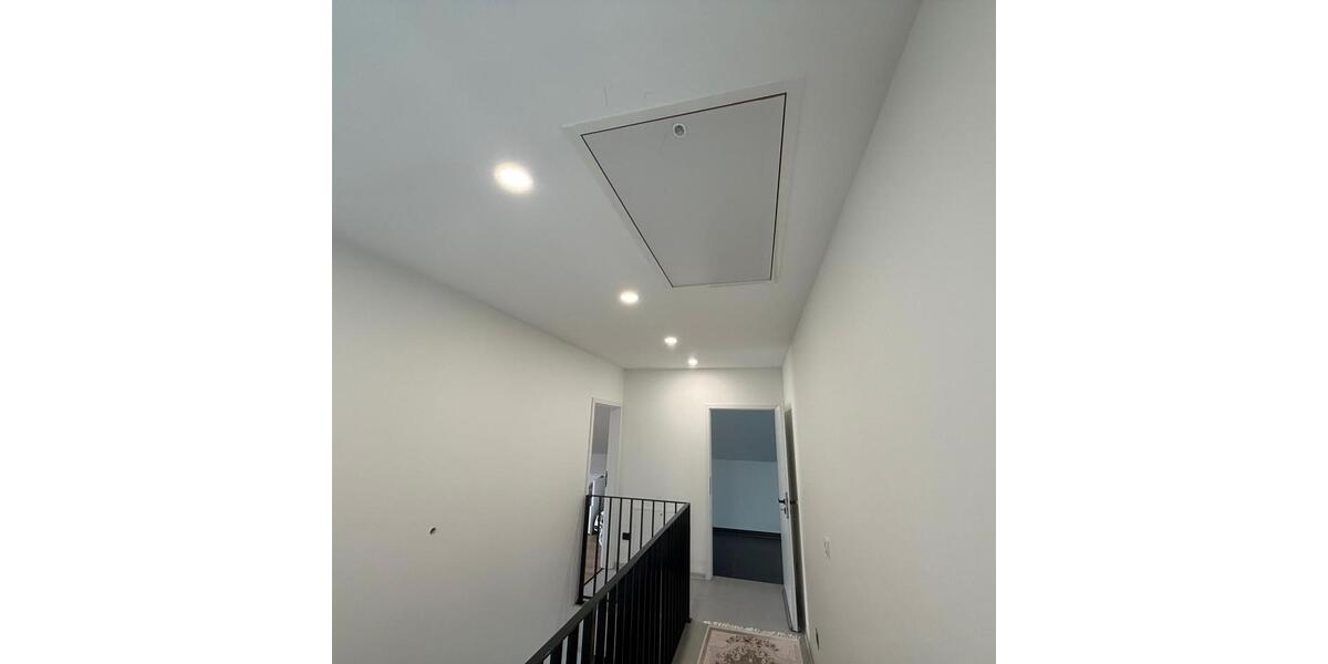 Einfamilienhaus Rehau - 7 Zimmer, 150 m&sup2;, 2.500&euro; | Angebot:23588222