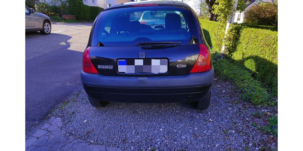 Renault Clio 122.280 km 1.750 &euro; Solingen 42651