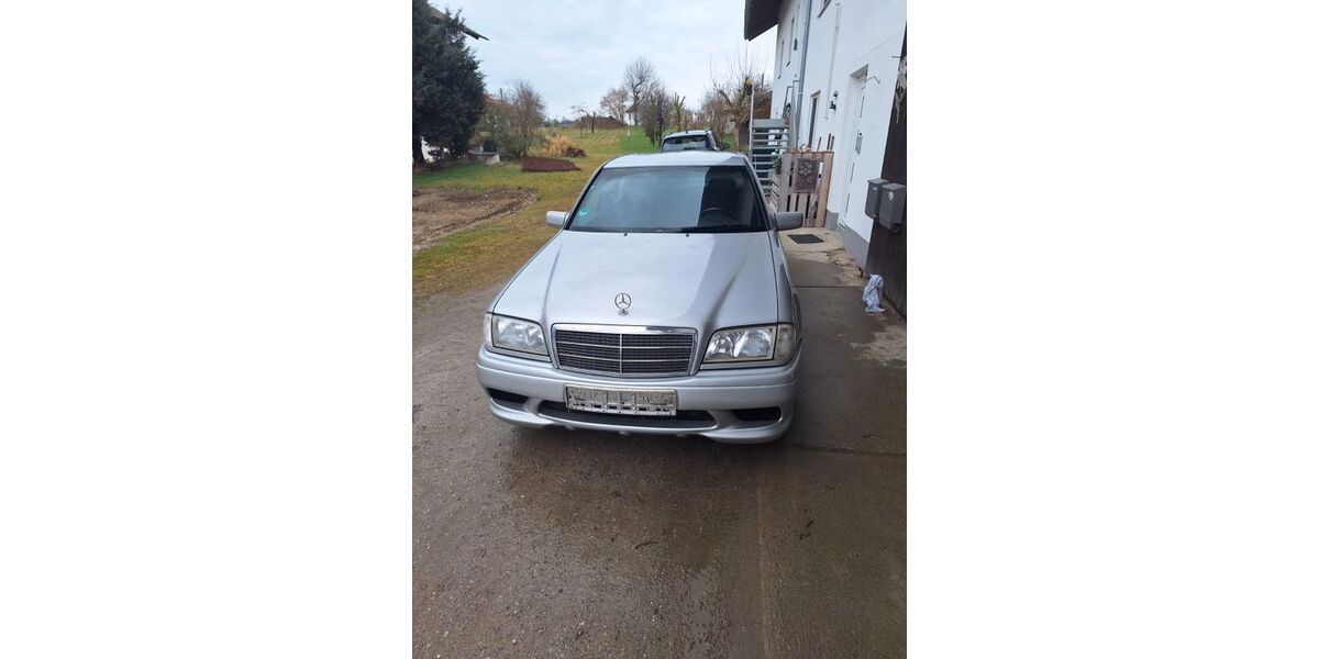 Mercedes-Benz C 180 94.400 km 2.499 &euro; Vogtareuth 83569