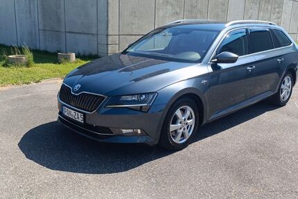 Skoda Superb 141.000 km 17.990 € Geratskirchen 84552