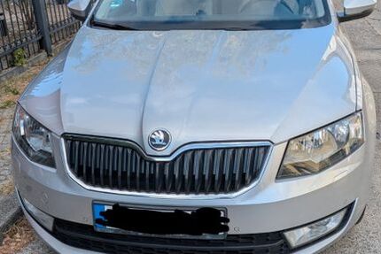 Skoda Octavia 102.582 km 8.750 &euro; Berlin 12107
