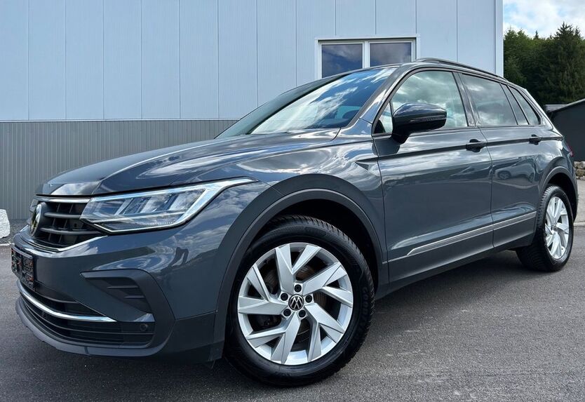 VW Tiguan 71.190 km 22.490 € Amstetten 73340