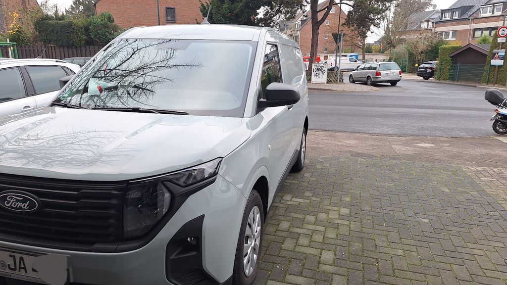 Ford Transit Courier 9.700 km 18.802 &euro; Düsseldorf - Bezirk 8 40627