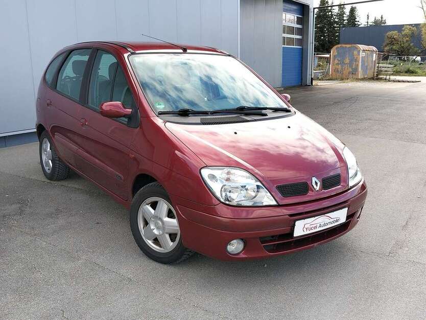 Renault Scenic 100.361 km 2.750 € Spaichingen 78549