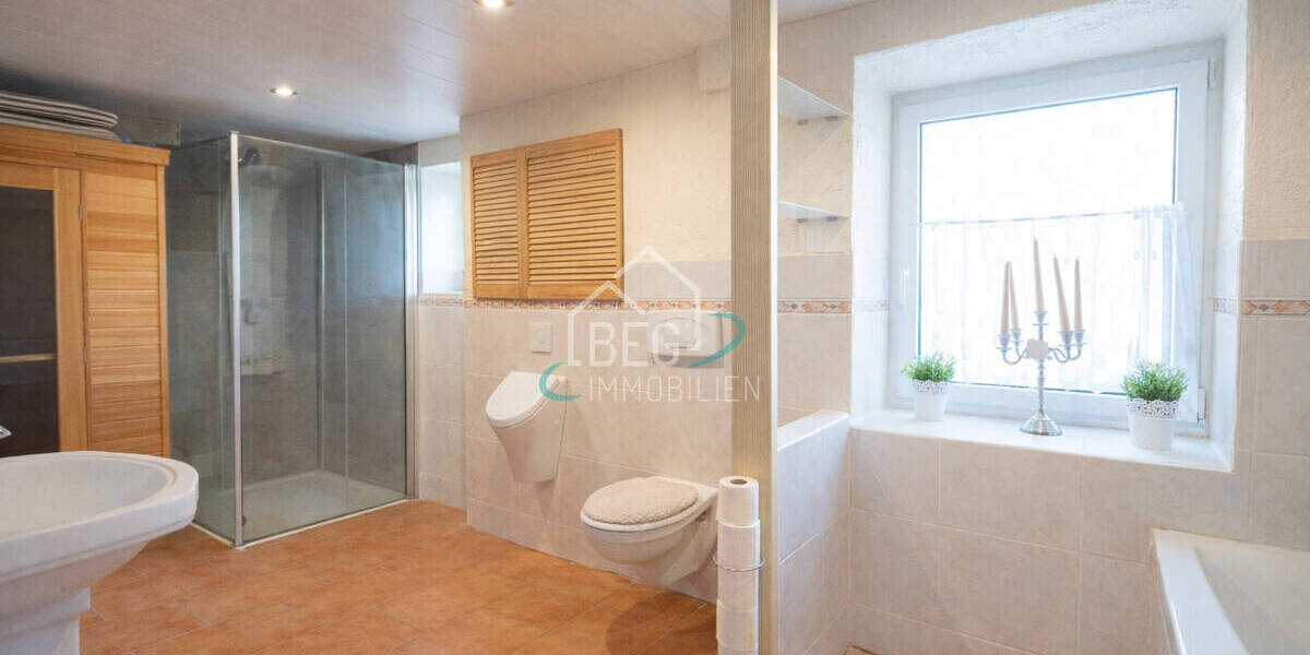 Mehrfamilienhaus, Wohnhaus Neuenstein / Neufels Neufels - 1 Zimmer, 306 m&sup2;, 399.000&euro; | Angebot:26242329