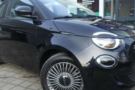Fiat 500e 22.368 km 16.800 &euro; Berlin 13156