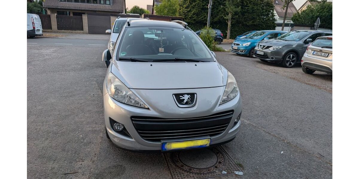Peugeot 207 97.000 km 4.900 &euro; Bremen 28215