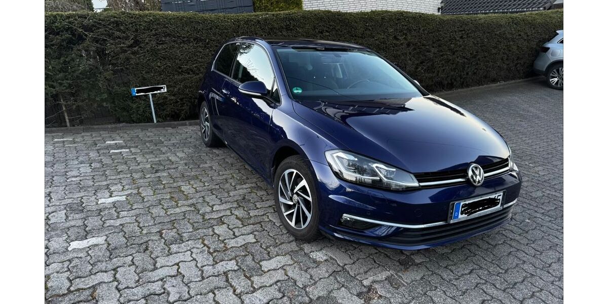 VW Golf 127.000 km 14.500 &euro; Nümbrecht 51588