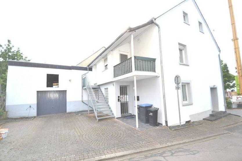 Zweifamilienhaus mit Garage, Garten und guter Anbindung nach Trier & Luxemburg