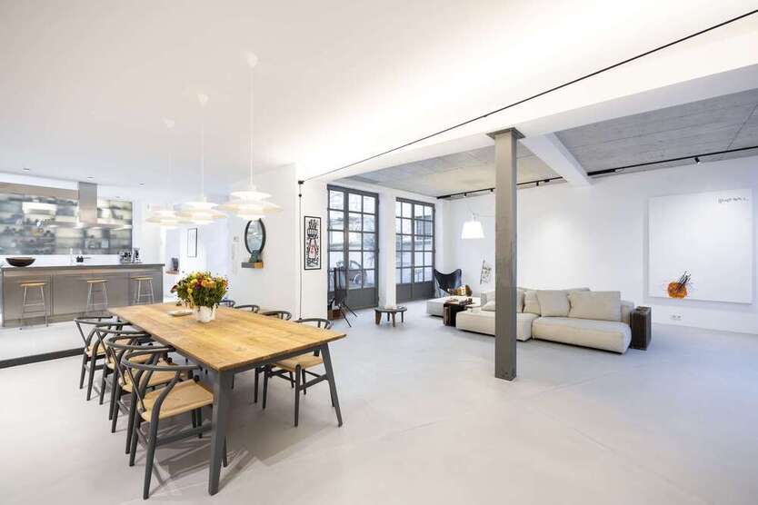 Haus zum Kaufen in München 3.700.000 € 259 m²