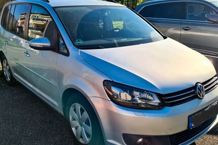 VW Touran 235.000 km 8.600 &euro; Eggenstein-Leopoldshafen 76344
