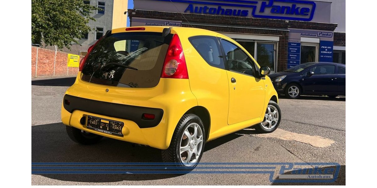 Peugeot 107 Petit Filou 3trg.*Radio/CD*AUX*LM*AllSeason* 180.827 km 1.290 &euro; Berlin 13187