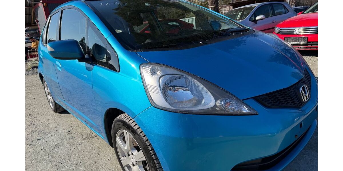 Honda Jazz 117.523 km 4.999 &euro; Chemnitz 09125