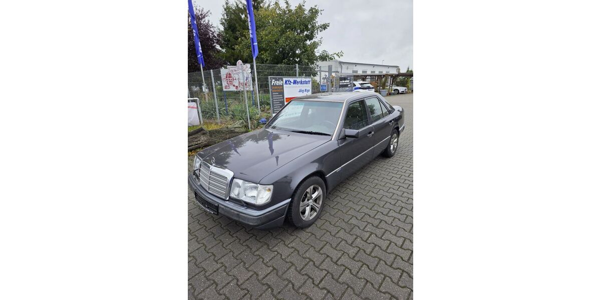 Mercedes-Benz 220 152.234 km 15.555 &euro; Rackwitz 04519