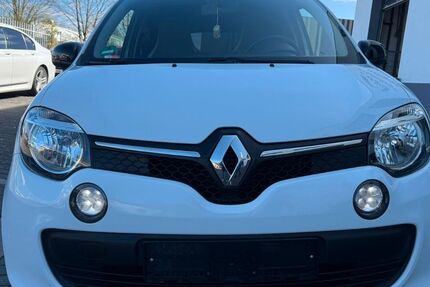 Renault Twingo 92.000 km 5.700 &euro; hennef 53773
