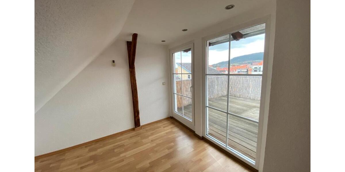 Dachgeschoßwohnung Heilbad Heiligenstadt - 5 Zimmer, 133 m&sup2;, 890&euro; | Angebot:26143774