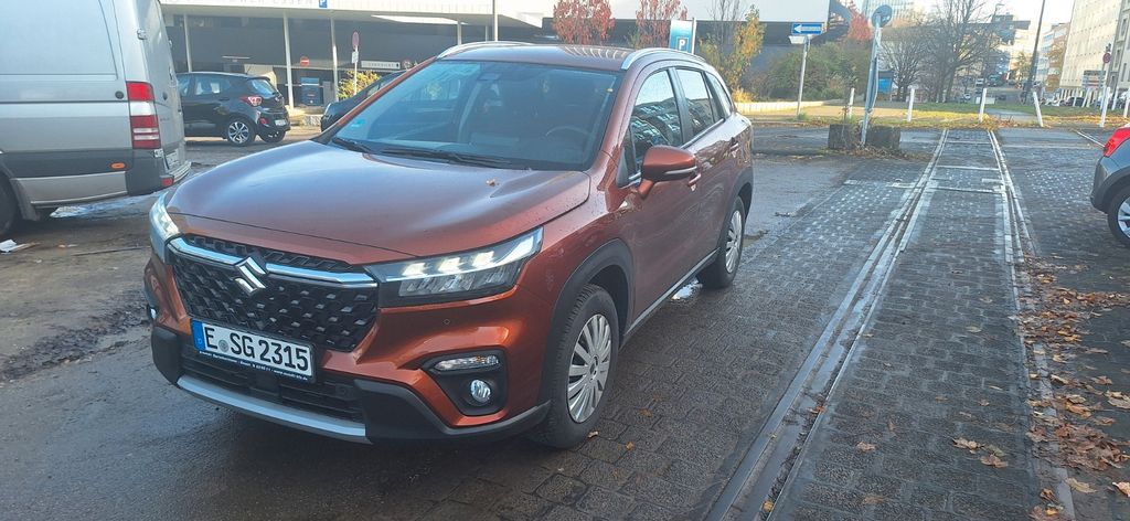 Suzuki (SX4) S-Cross 8.900 km 22.490 &euro; Essen 45127