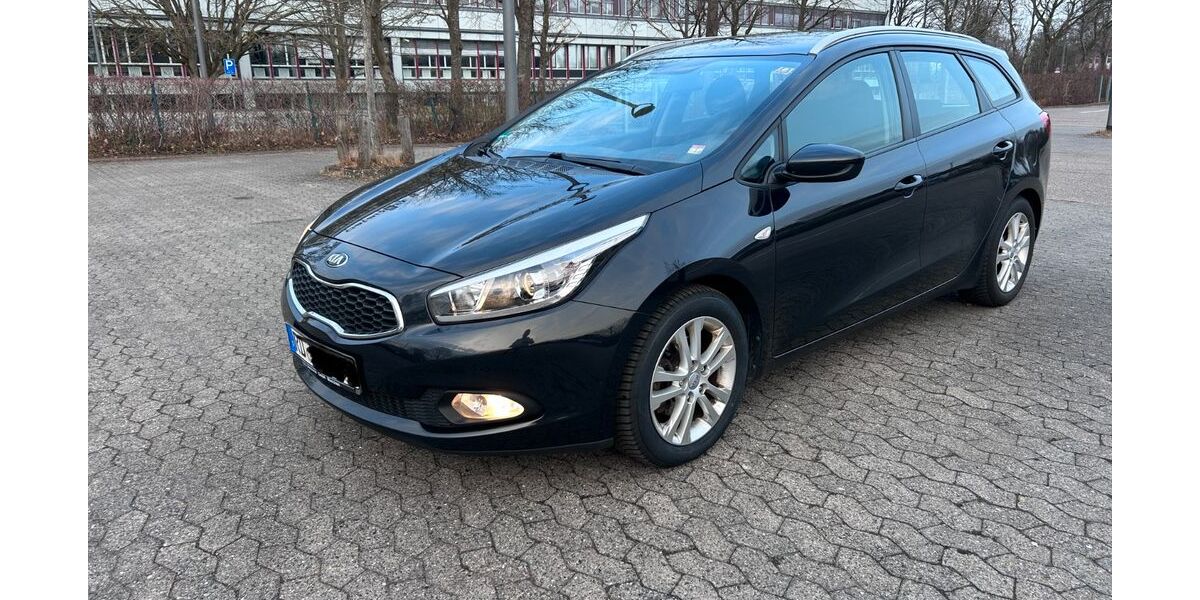 Kia ceed Sportswagon 110.000 km 7.299 &euro; Altenholz 24161