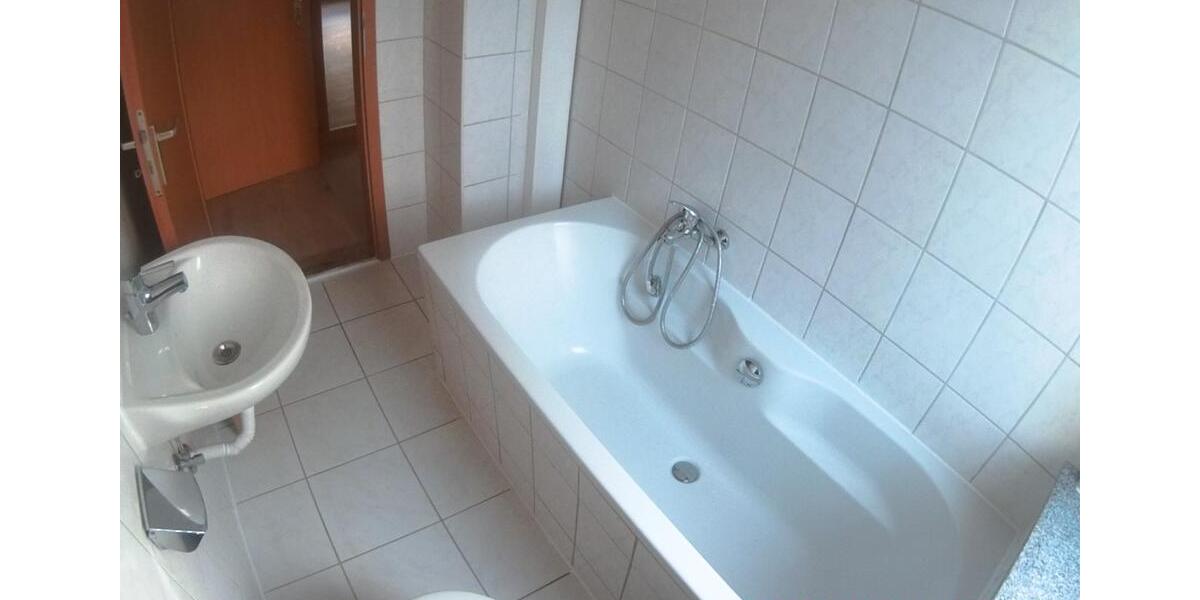 Erdgeschoßwohnung Vilsbiburg - 3 Zimmer, 70 m&sup2;, 650&euro; | Angebot:26363022