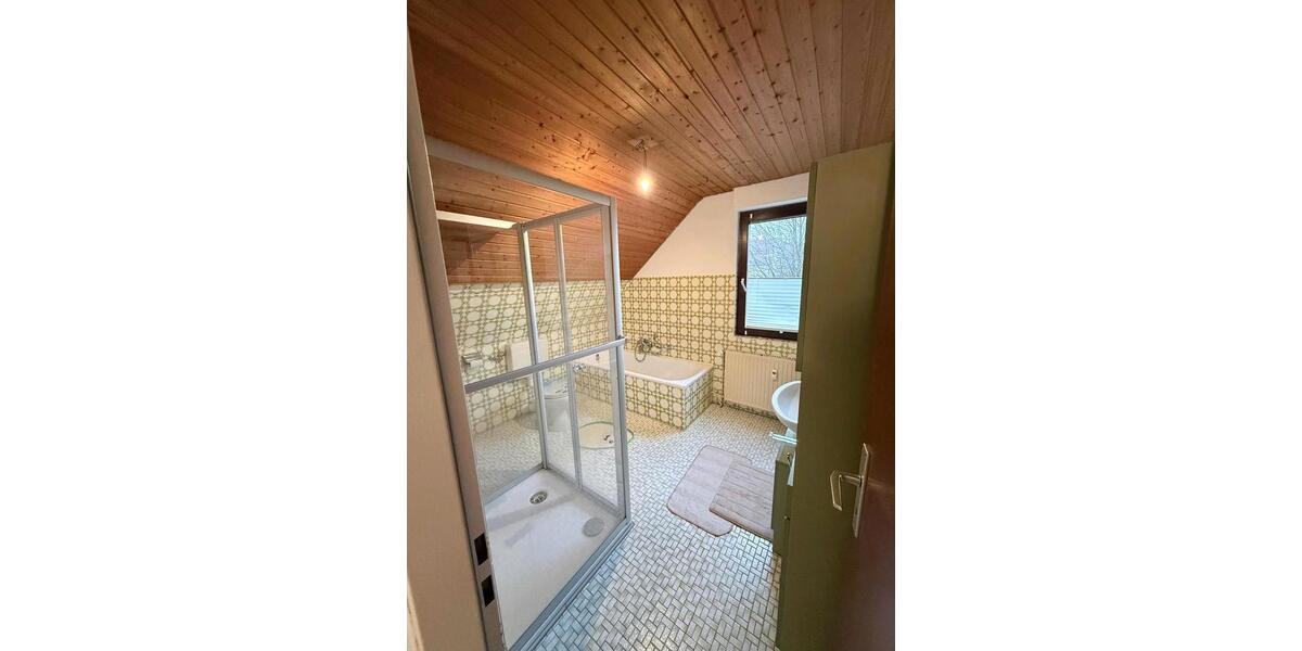 Dachgeschoßwohnung Finnentrop - 2 Zimmer, 68 m&sup2;, 700&euro; | Angebot:25297511