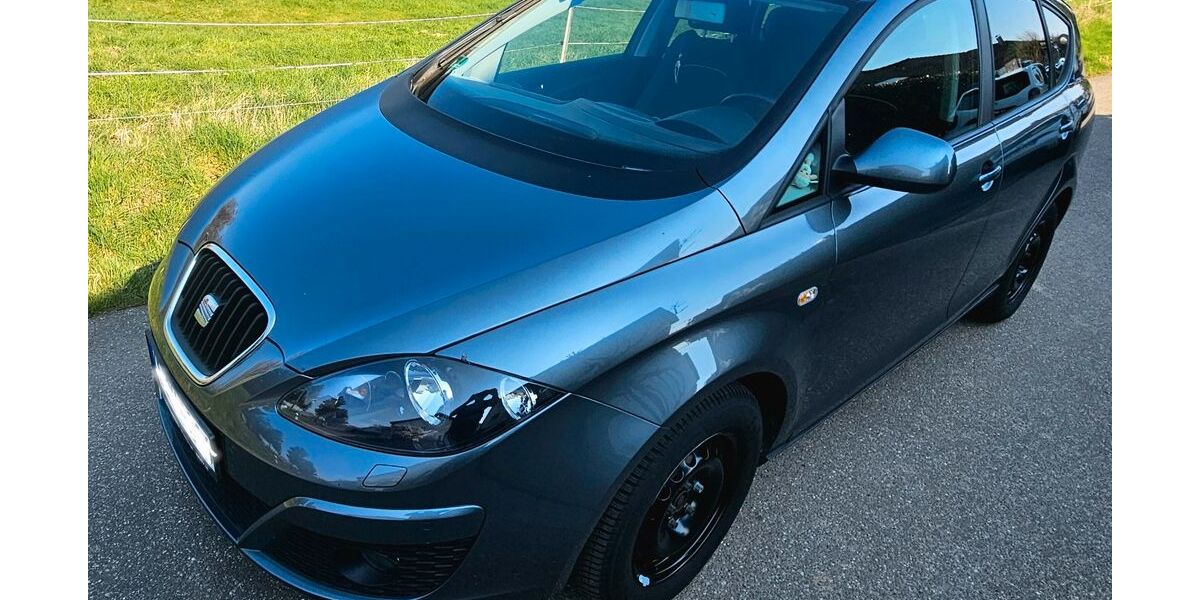 Seat Altea 142.000 km 5.900 &euro; Karlsruhe 76228