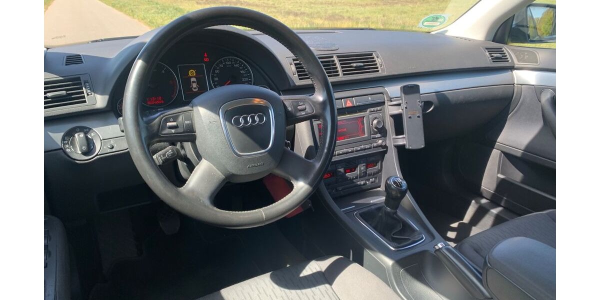 Audi A4 242.500 km 3.950 &euro; Adenbüttel 38528