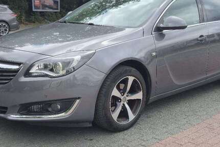 Opel Insignia 89.600 km 8.999 € Chemnitz 09120