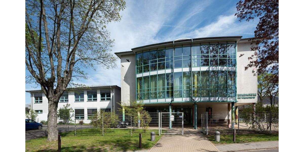 Ohne Käuferprovision - Großzügiges Reihenendhaus vor den Toren Berlins! 4 zimmer