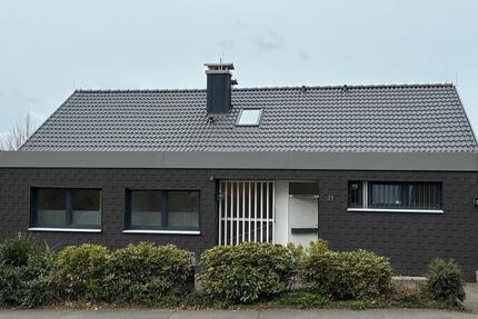 Haus Gummersbach - 8 Zimmer, 220 m&sup2;, 1.900&euro; | Angebot:26340217