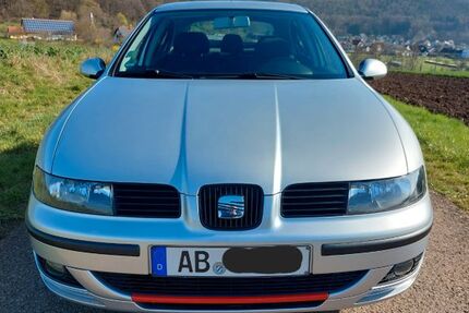 Seat Leon 139.200 km 3.300 &euro; Sailauf Eichenberg 63877