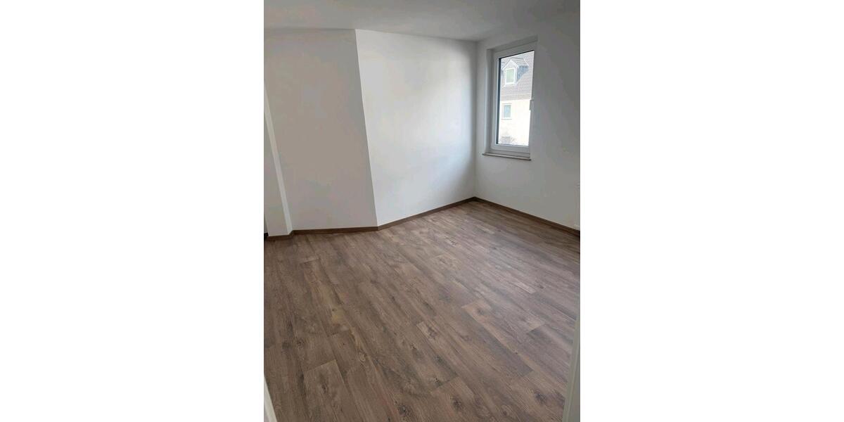 Etagenwohnung Bad Kreuznach Bad Münster am Stein-Ebernburg - 3 Zimmer, 93 m&sup2;, 1.400&euro; | Angebot:26442550