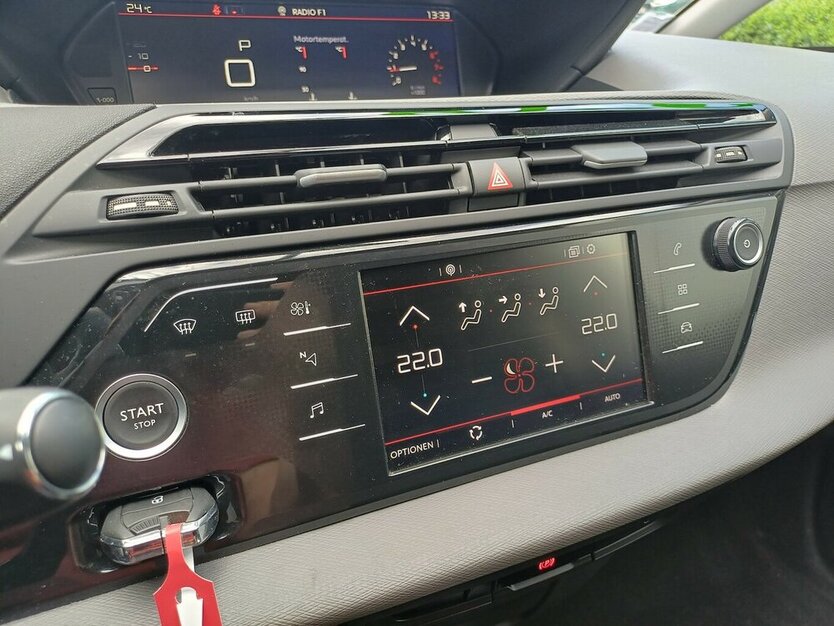 Citroen C4 SpaceTourer 1.2 PureTech Live 54.000 km 16.995 € Meißen 01662