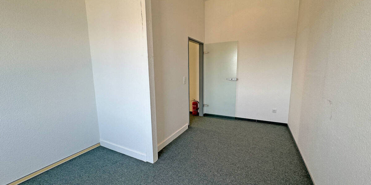 Gewerbeobjekt Voerde Holthausen - 7 Zimmer, 420.000&euro; | Angebot:19326343