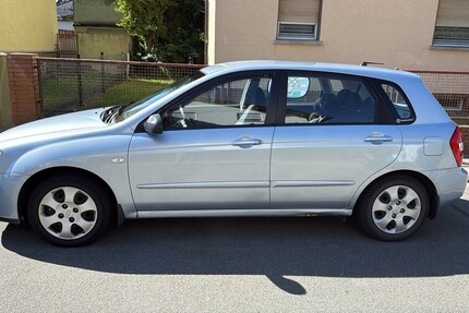 Kia Cerato 110.920 km 1.700 € Biebesheim Am Rhein 64584