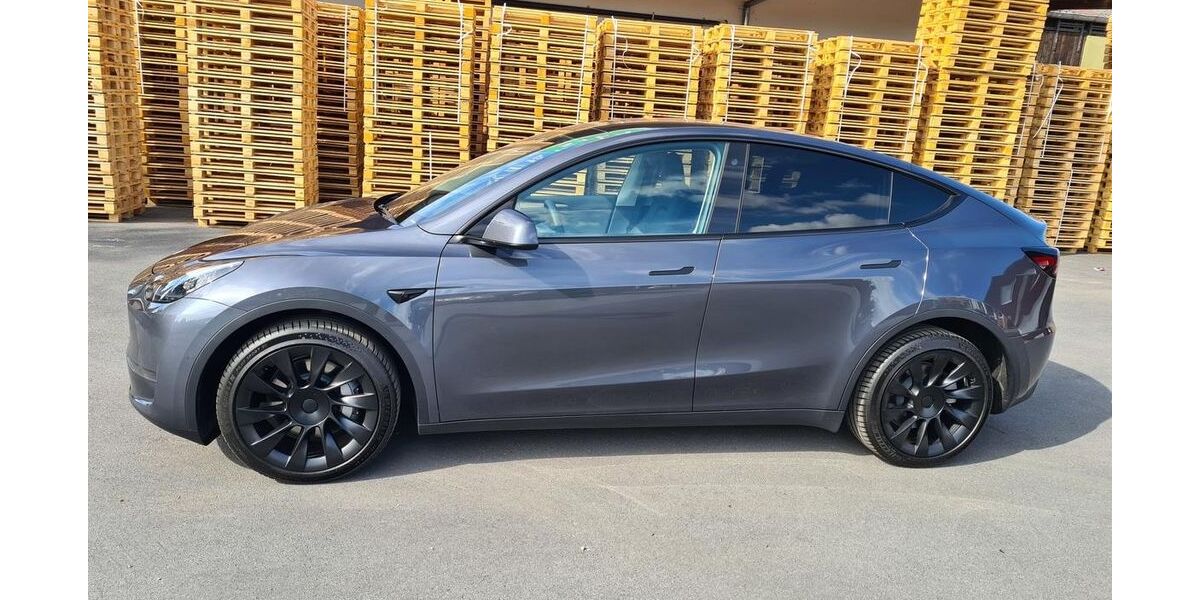Tesla Model Y 19.900 km 35.998 &euro; Herzebrock- Clarholz 33442