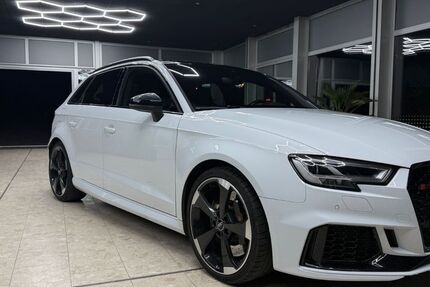 Audi RS3 72.500 km 47.900 &euro; Remse / Weidensdorf 08373