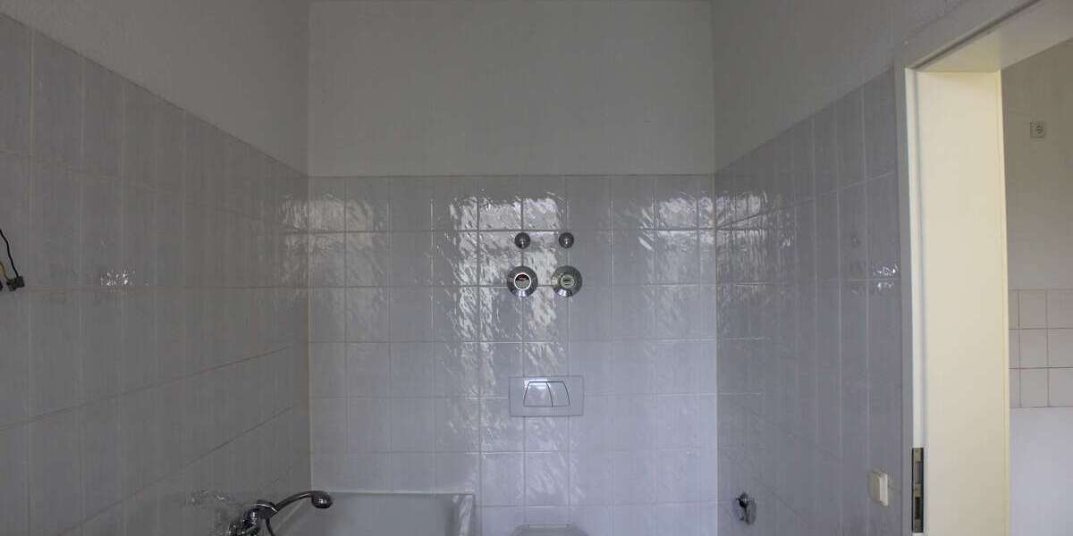 Die perfekten ZWEI - helle 2 Zimmer Wohnung mit Balkon und Tageslichtbad * Einbauküche möglich 2 zimmer