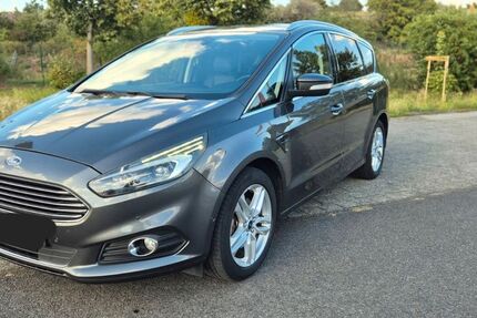 Ford S-Max 163.000 km 14.899 &euro; Weiterstadt 64331