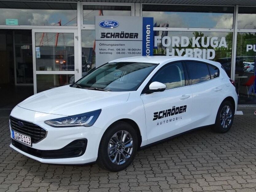Ford Focus 17.000 km 21.990 € Neubrandenburg 17036