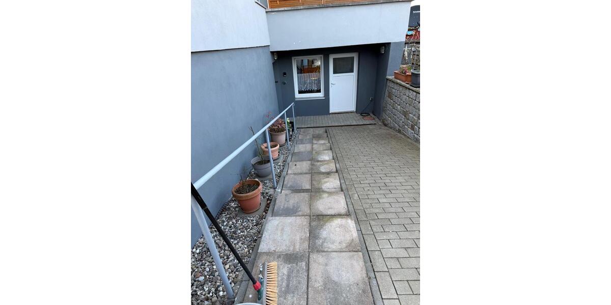 Erdgeschoßwohnung Grimmen - 2 Zimmer, 75 m&sup2;, 550&euro; | Angebot:26226483