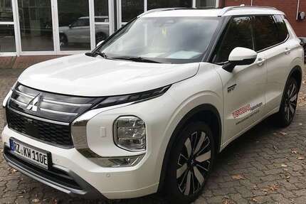 Mitsubishi Outlander 4.990 km 48.990 &euro; Fuhlenhagen 21493