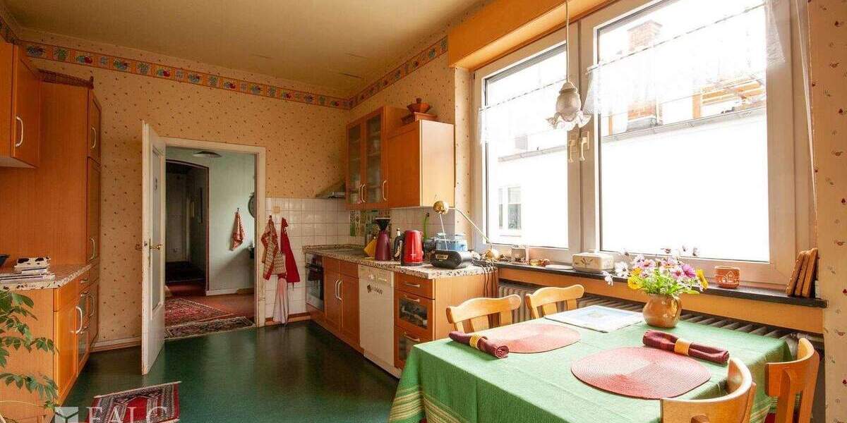 Mehrfamilienhaus, Wohnhaus Düren Distelrath - 8 Zimmer, 359.000&euro; | Angebot:24452727