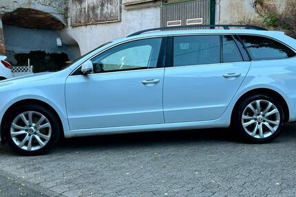 Skoda Superb 178.000 km 8.700 &euro; Saarbrücken 66117